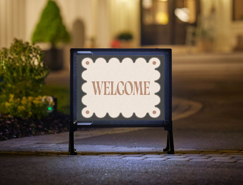 Scalloped Welcome Lumilawn Sign